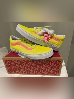 Vans Junior Girls 7 W8 Pink Yellow Glitter Sparkle Low Top Sneaker Old Skool NEW